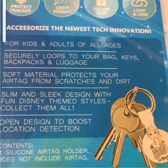 Disney Frozen Ice Magic Elsa Air Tag Holder - Picture 4 of 5